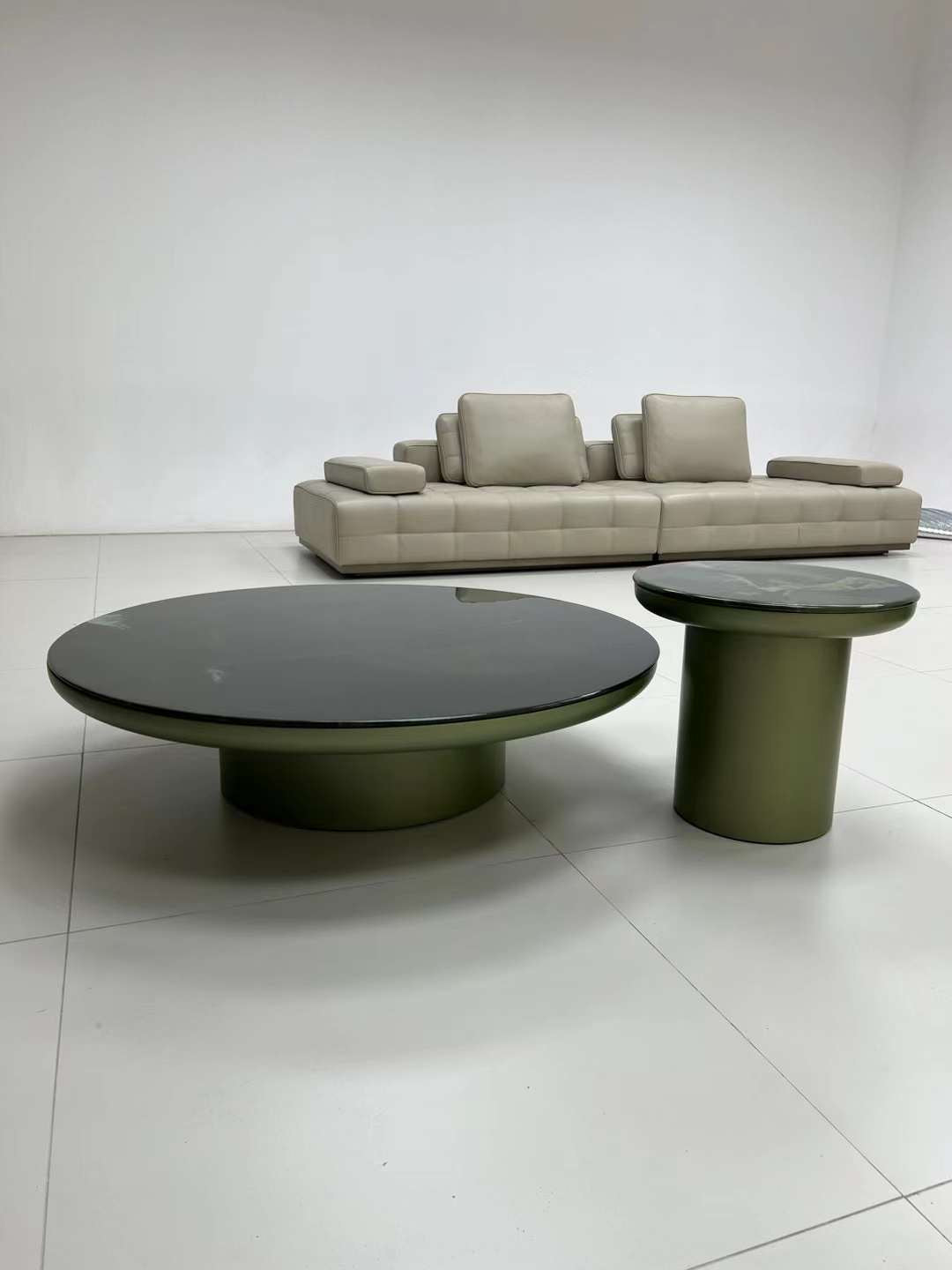 New design round coffee table